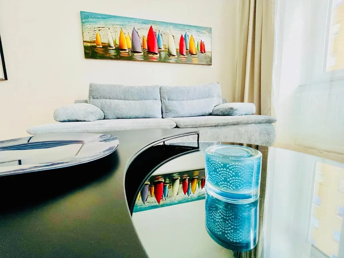 Colorful & Quiet Apartment In Beautiful Viennese Building  Vienna